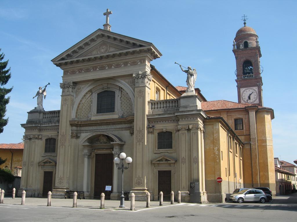 Soggiorno In Centro Storico Vimercate Exterior photo
