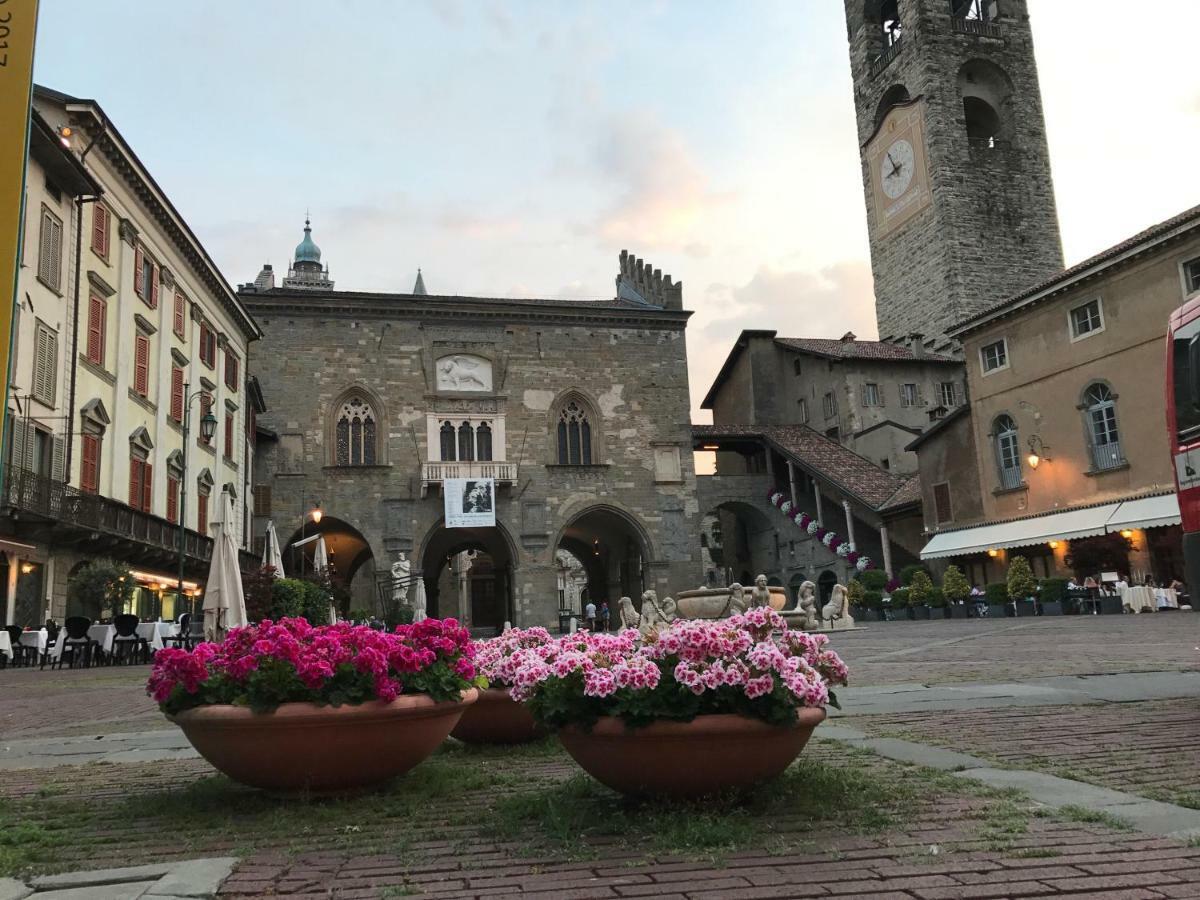 Soggiorno In Centro Storico Vimercate Exterior photo
